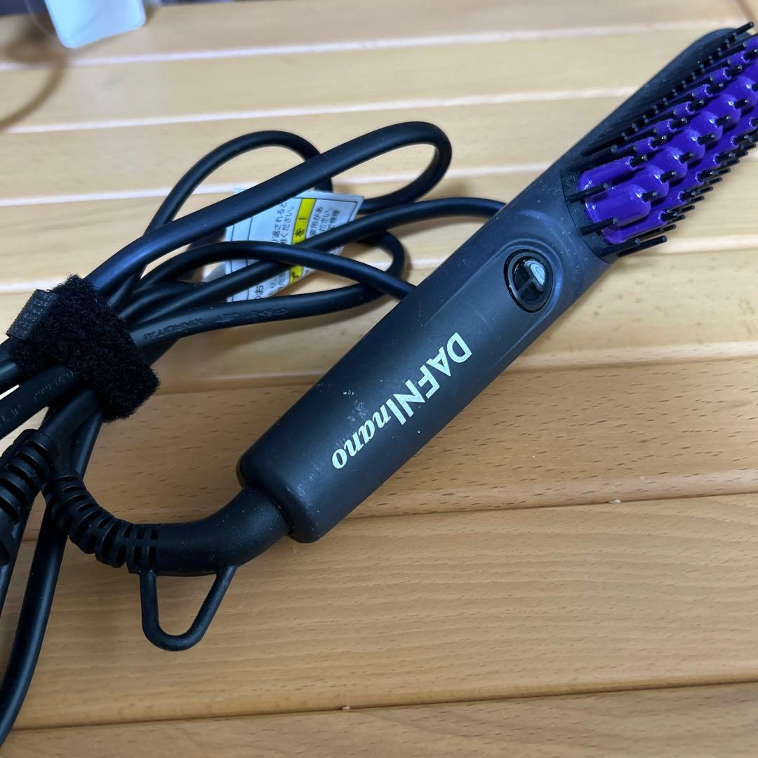 ヤーマン ストレートヘアアイロン ブラシ型 ツヤ DAFNI nano