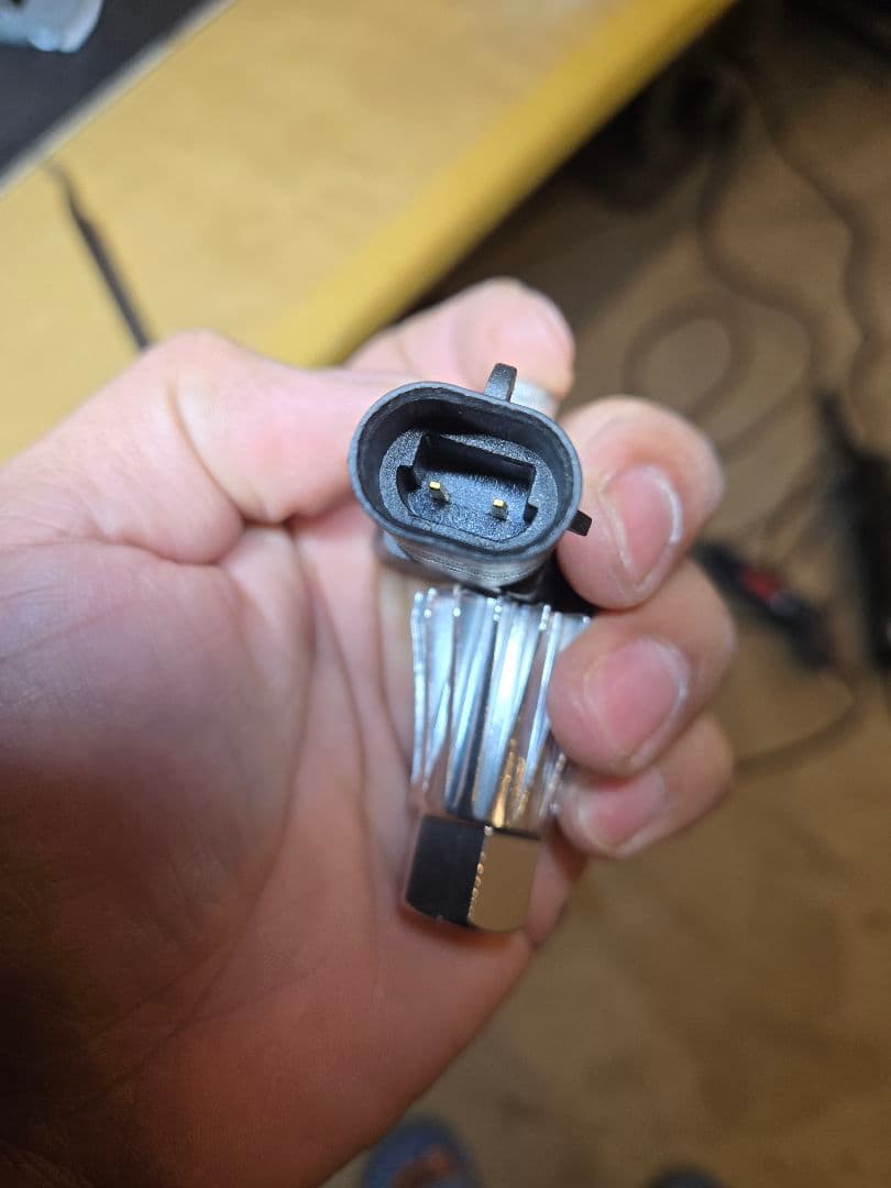 L&L★エスカレード★フロントサスペンション★ショック★アブソーバー★