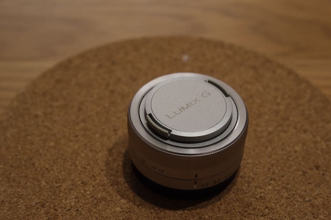 LUMIX ミラーレス一眼 シルバー/オレンジ