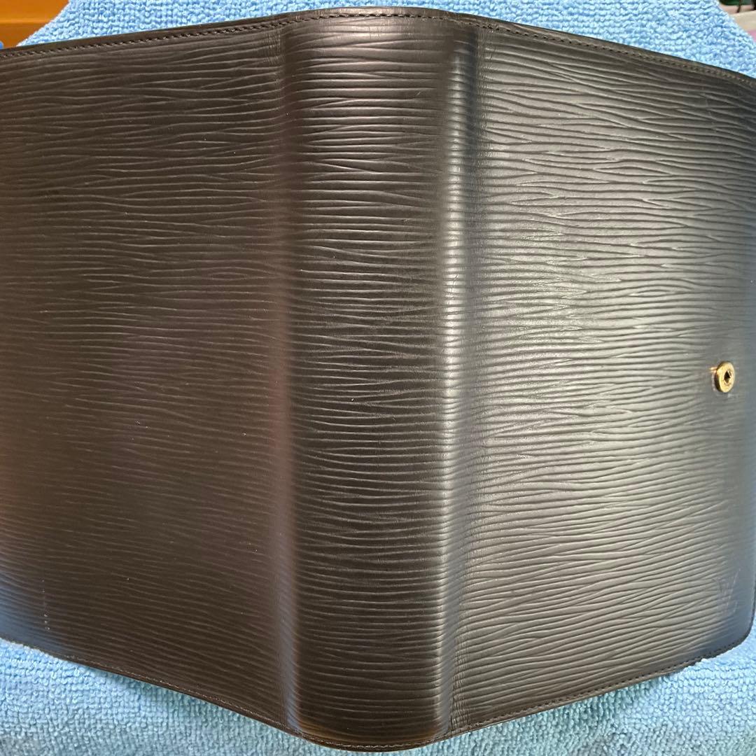 Louis Vuitton エピレザー 手帳カバー 黒　アジェンダ MM？