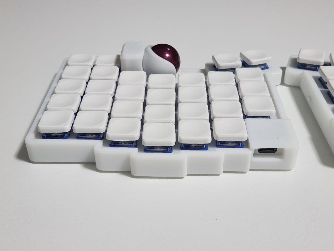 Glove65tb 完成品 低背トラボ ロープロファイル 無線接続 ホワイト