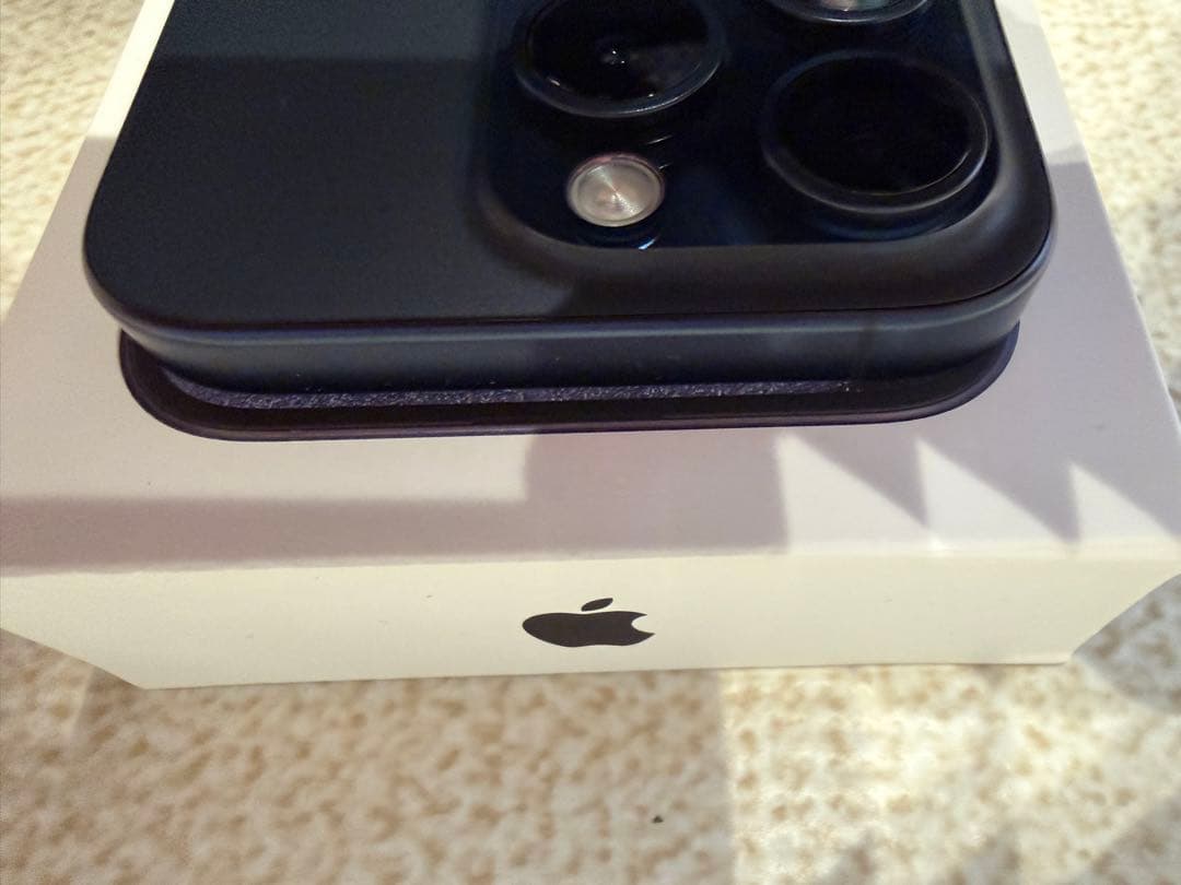 Apple iPhone 15 Pro ブルーチタニウム 本体 258GB