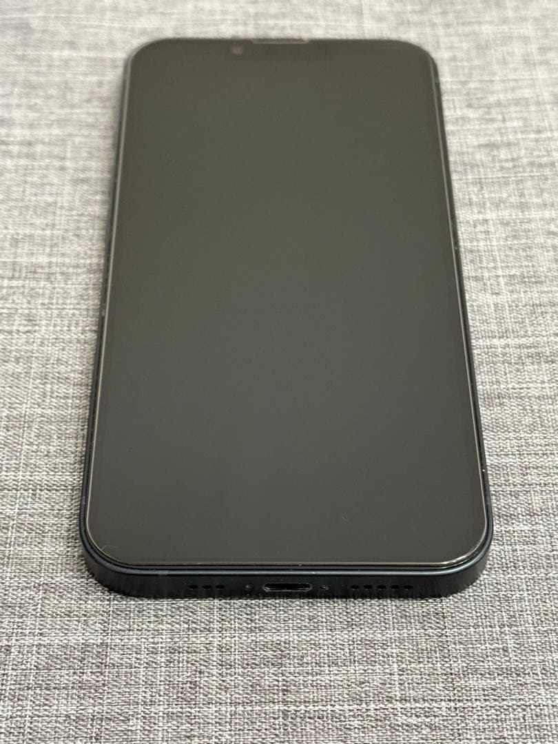 Apple iPhone 13 128GB 海外製　SIMフリー