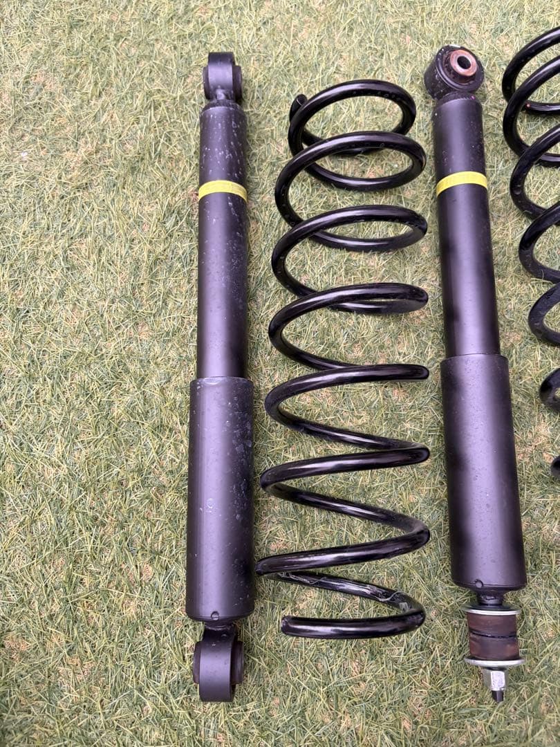 JB64-4型　純正　新車外し　サスペンション前後