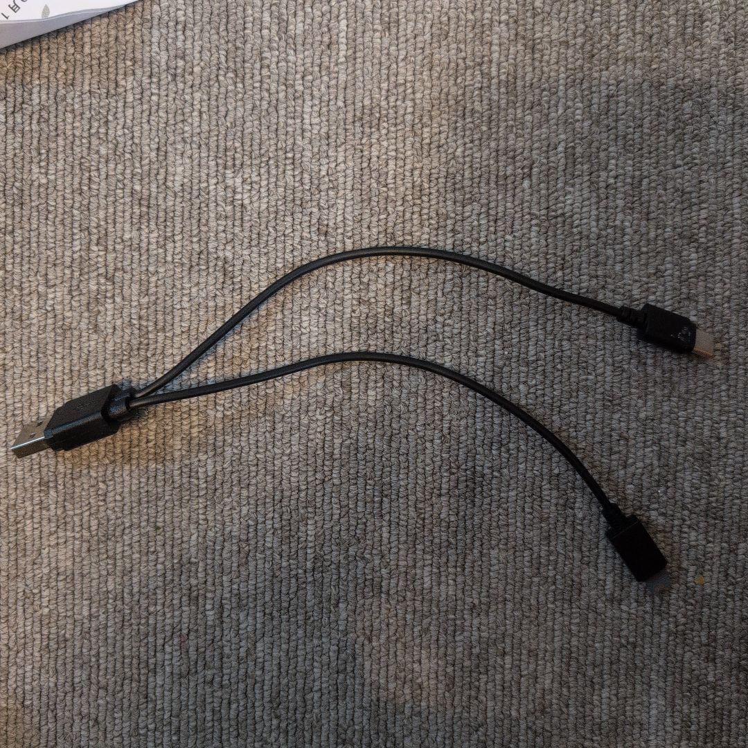 Apple AirPods Pro (第2世代) ホワイト　充電ケーブル付属