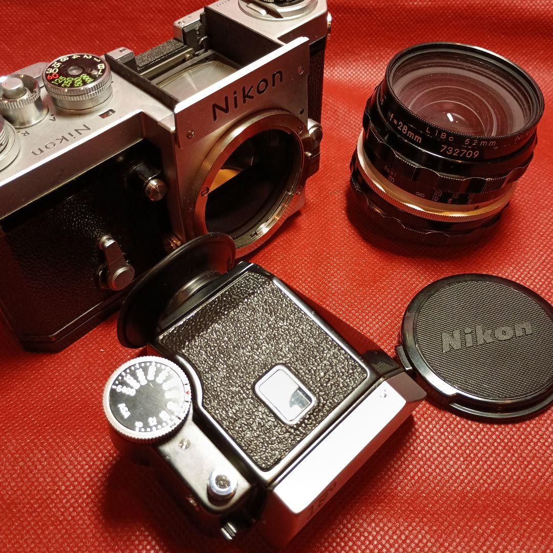 Nikon F 一眼レフカメラ 35mm Nikkorレンズ付き