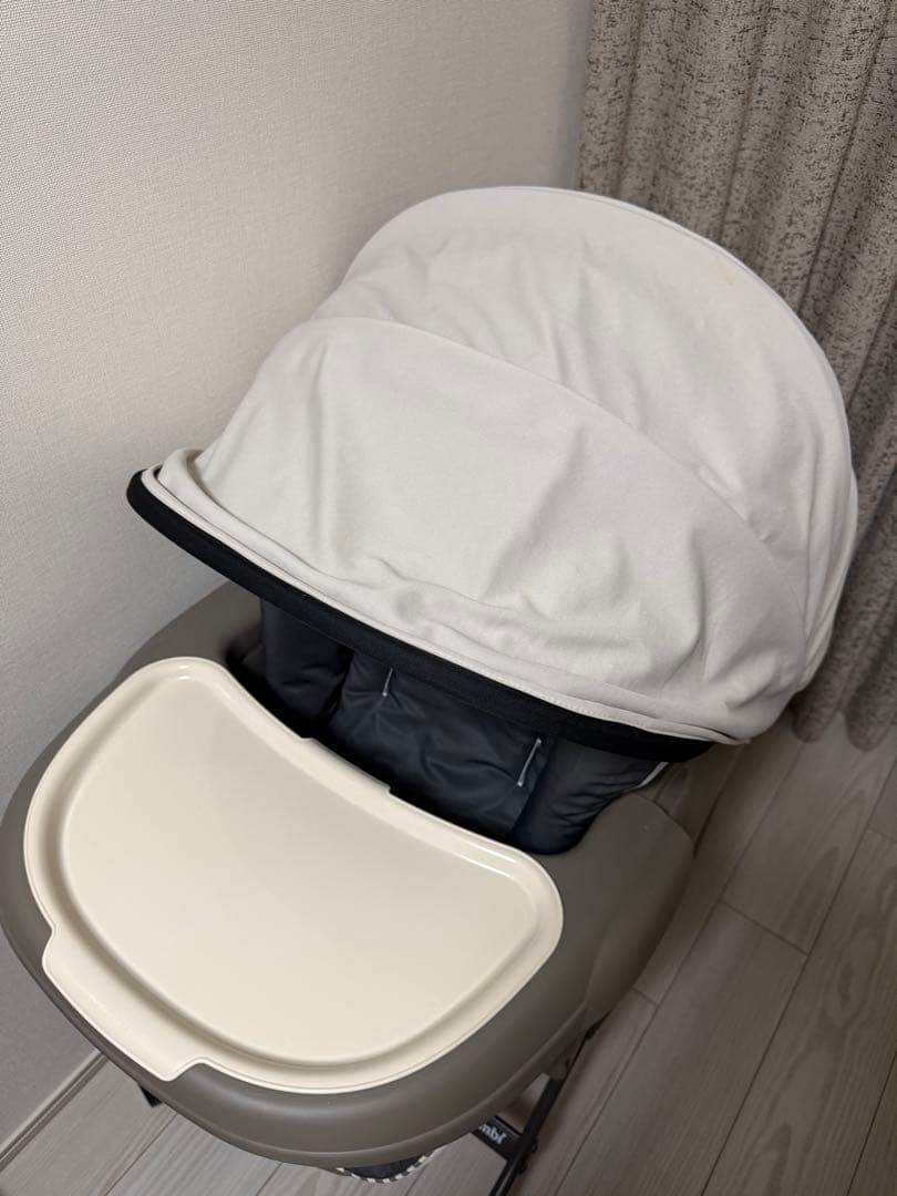 Combi ネムリラ(コードレス、オートスイング) ※ダッコシートプレミア付き