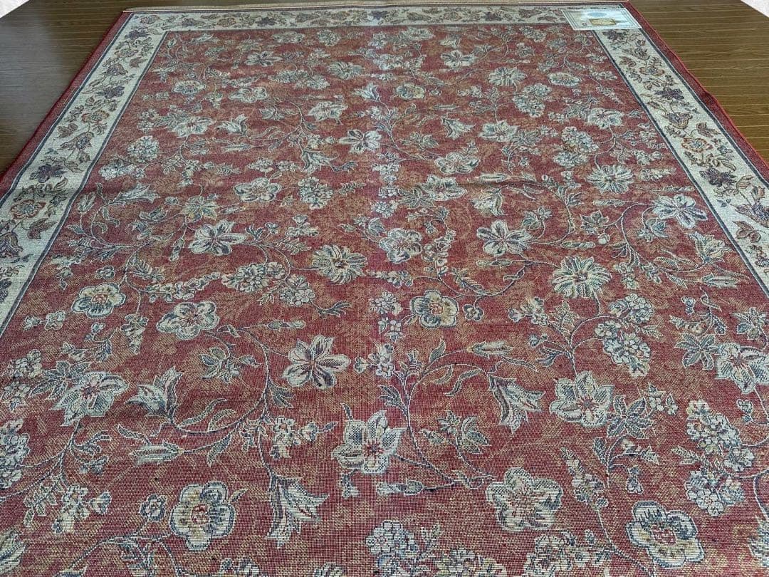 トルコ製の機械織りカーペット