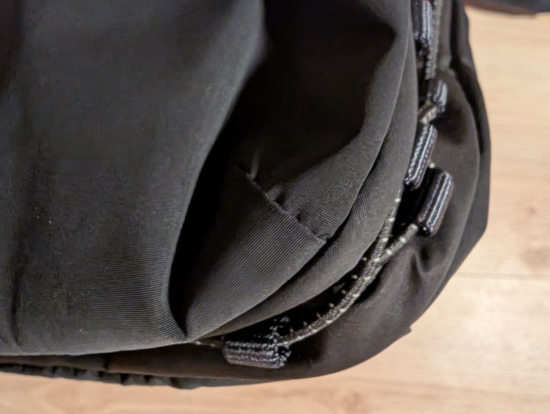 即発送☆美品　トポロジー　ボトルサコッシュ ラージ