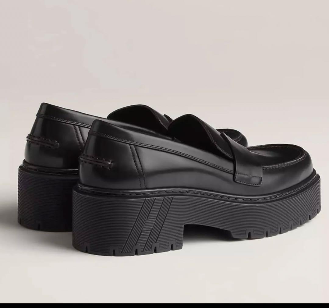 HERMES 厚底ブラックローファー　モカシン　38