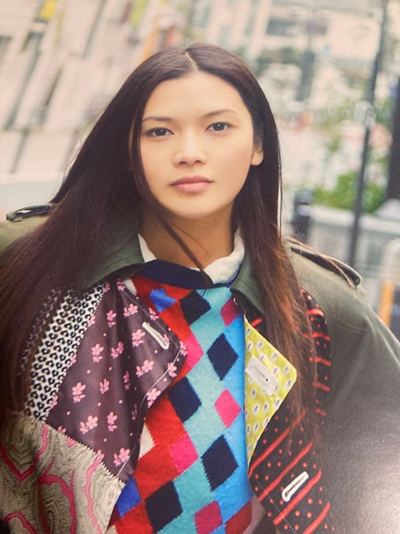 YUI ベストアルバム　B2ポスター