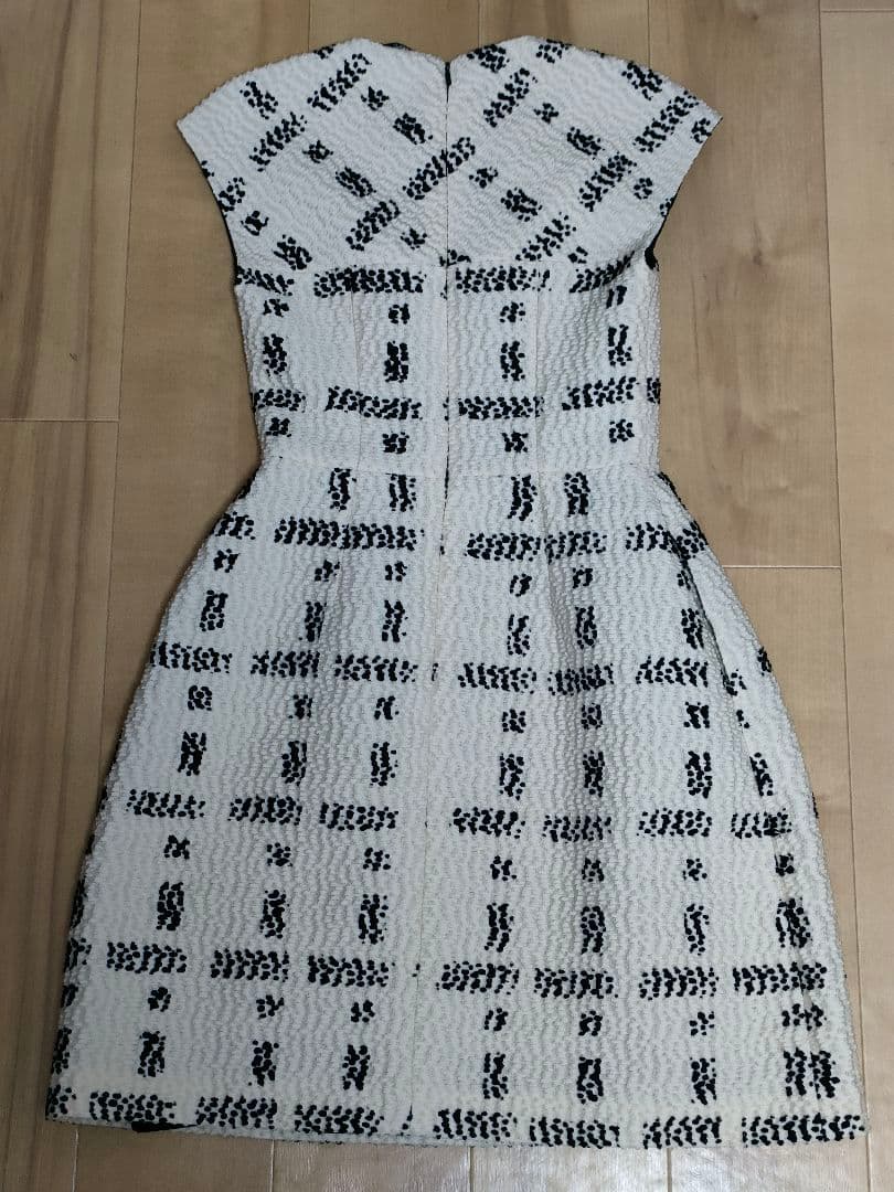 FENDI　ワンピース　ノースリーブ　ホワイト　38