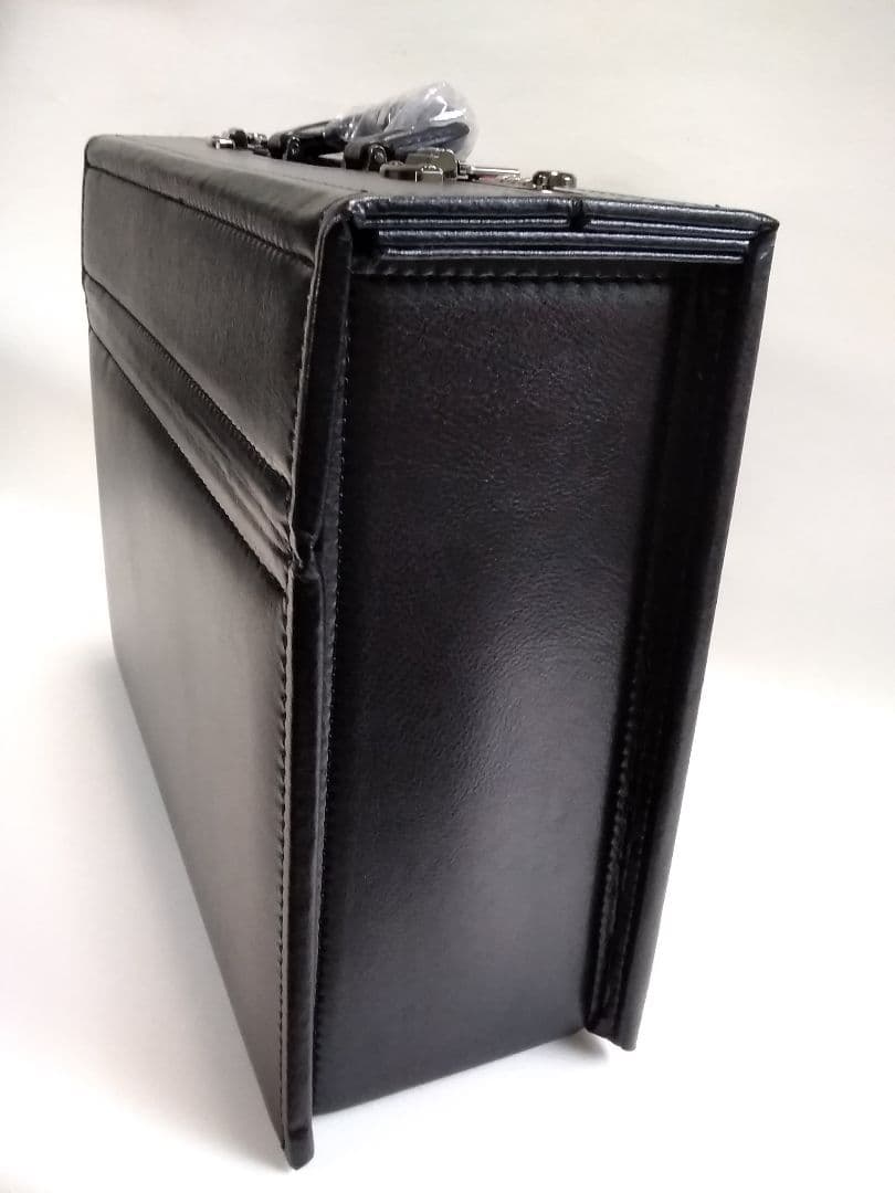 超軽量！！パイロットケース　豊岡製　新品未使用　わけあり