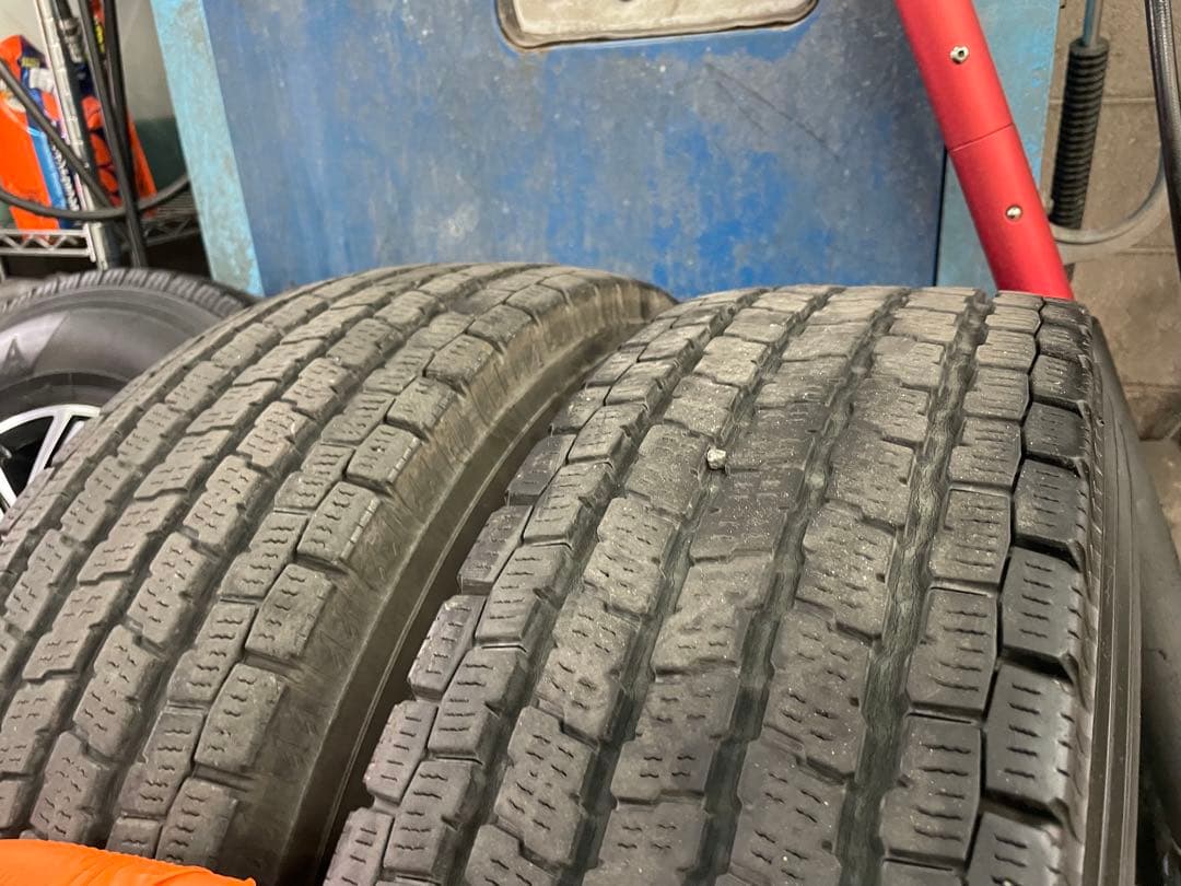 ！！専用！！195/80R15 NV350キャラバン　ホイール付スタッドレス