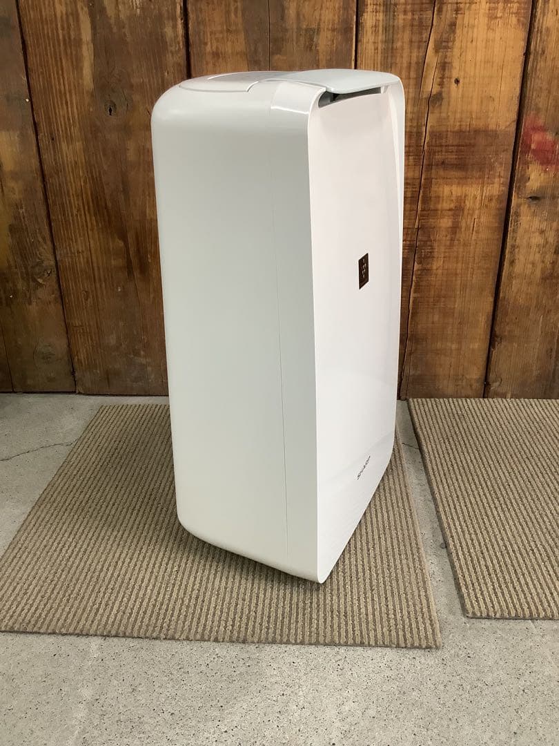 SHARP 除湿機 ホワイト　R5569