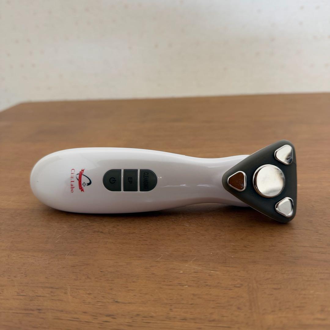 ● 美品 シーズラボ エステプロCⅡ Esthe ProCⅡ 美顔器