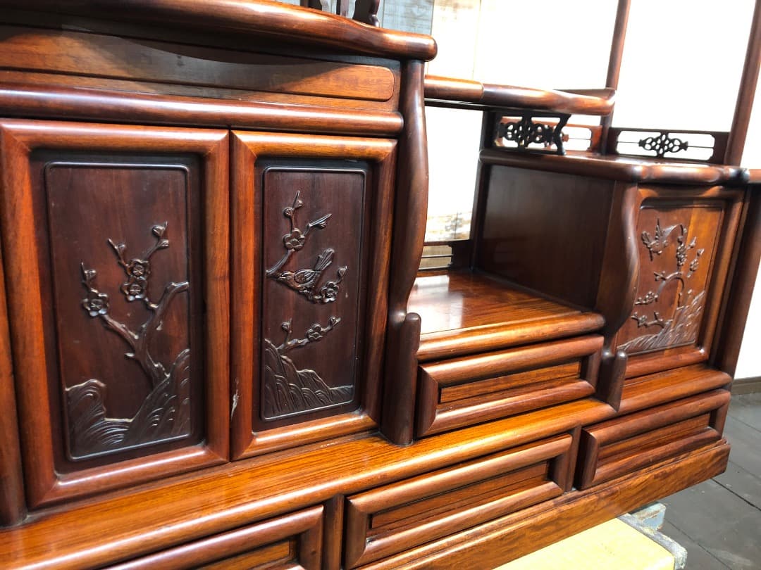 昭和レトロ　美しい　茶箪笥　飾り棚　古民家　カフェ　インテリア　アンティーク