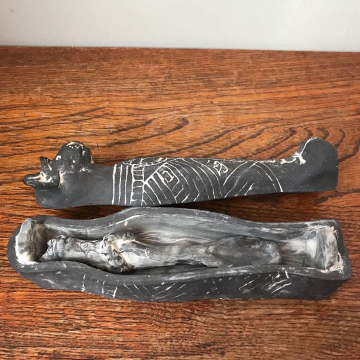 妻の作った ファラオの棺 猫ミイラ 蓋物 陶芸 スプーン