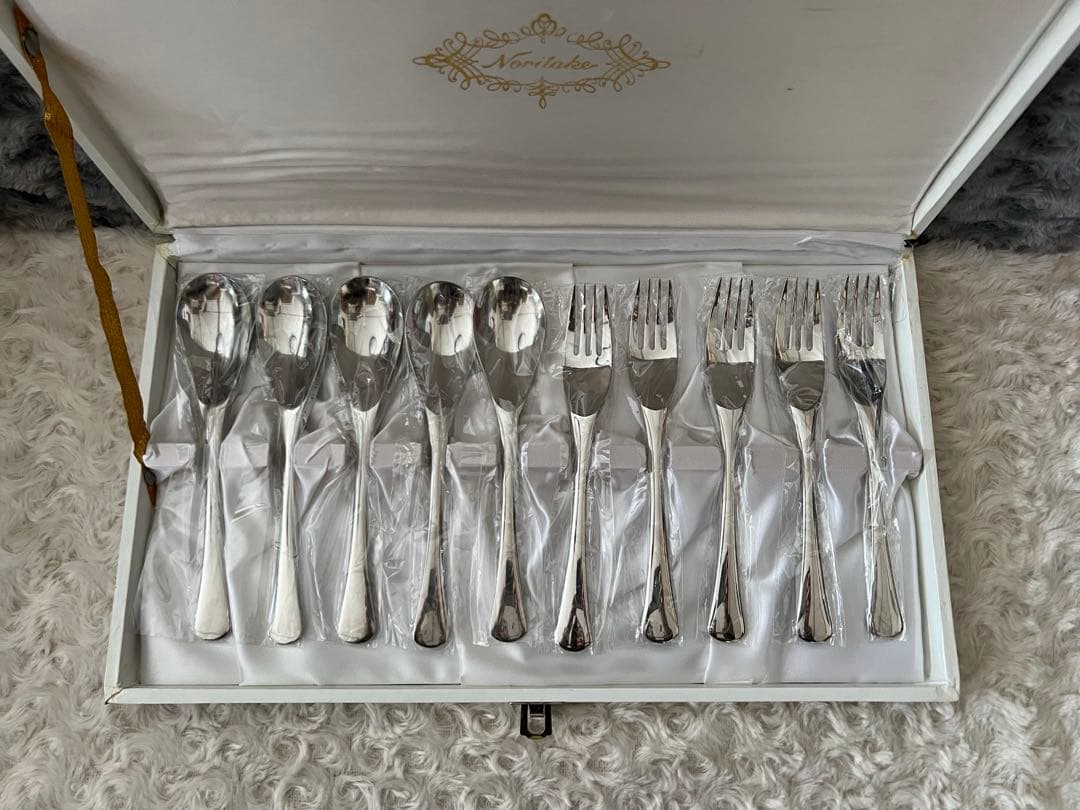 ノリタケ　カトラリーセット　エモーション　ディナースプーン＆フォークセット