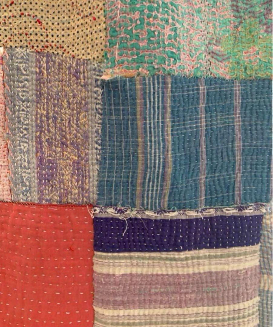 インドのヴィンテージキルト　カンタキルトの端切れで作った大きなパッチワーク