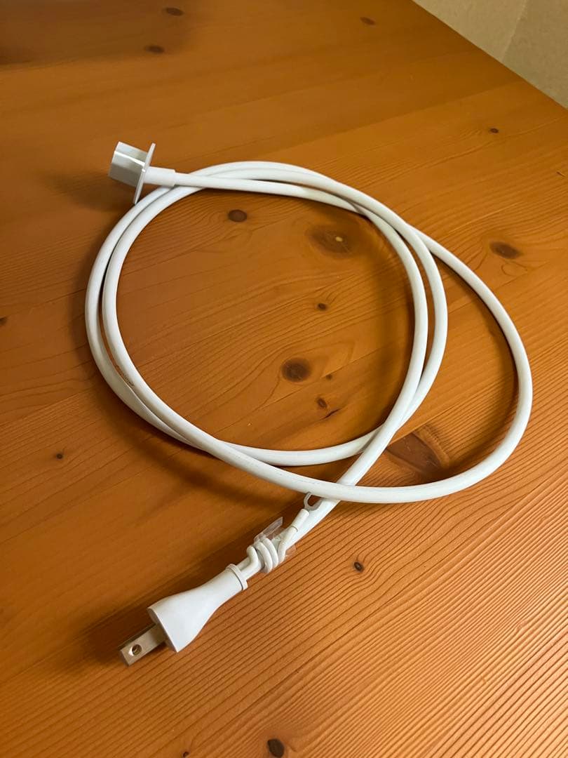 Apple iMac 21.5インチ Retina 4K (2015)