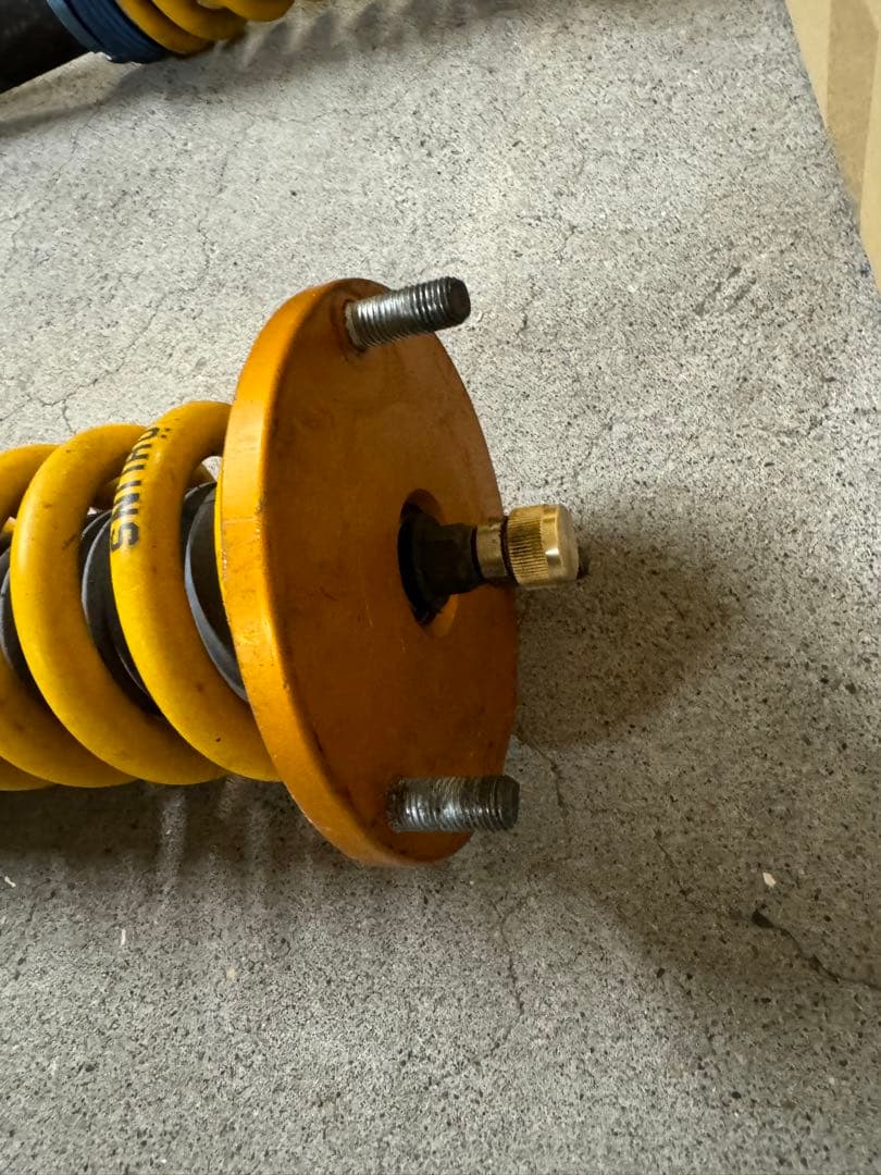 マツダRX-7 FD3S用の OHLINS サスペンション