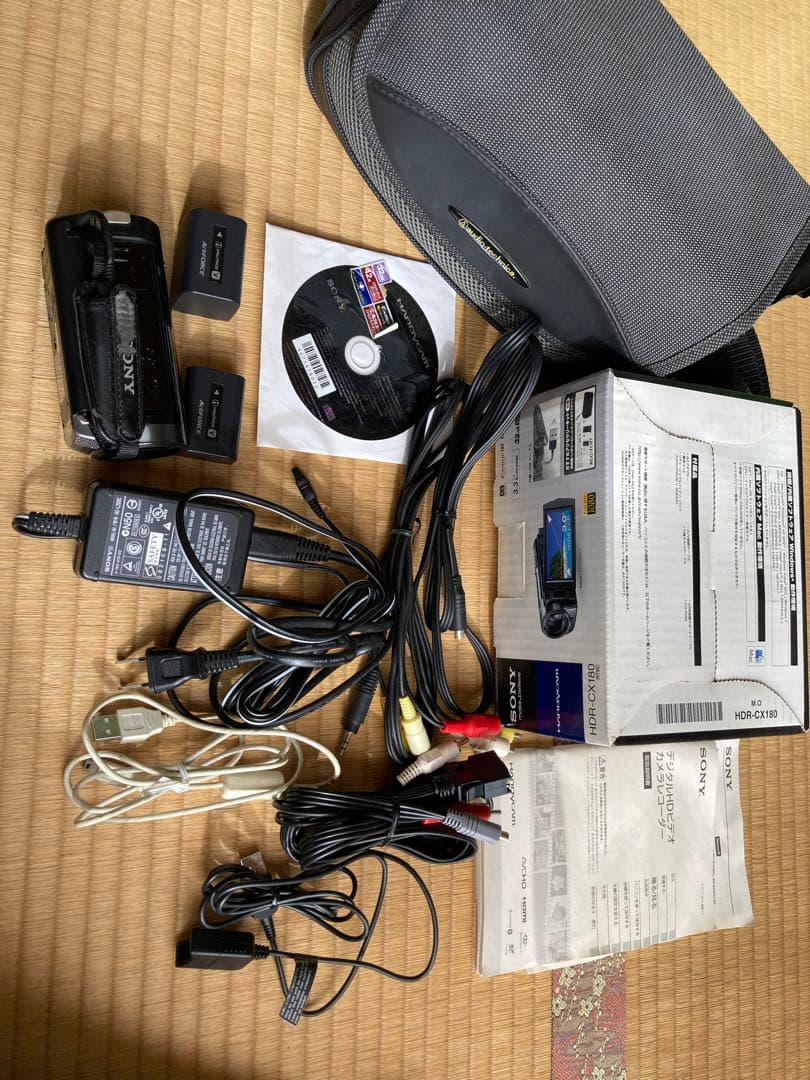 中古:ソニーHandycam HDR-CX180 32GB【大容量バッテリ付】