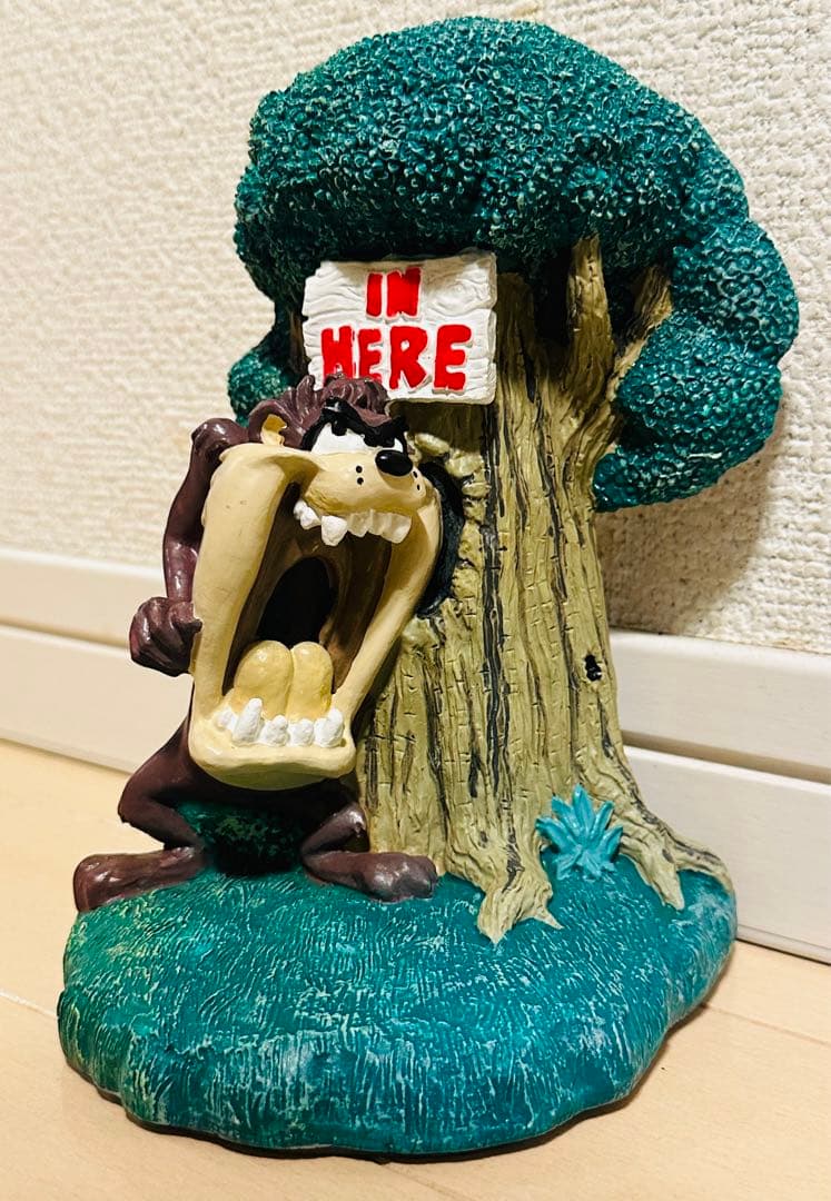 【LOONEY TUNES】ルーニー・テューンズ　バックスバニーブックスタンド