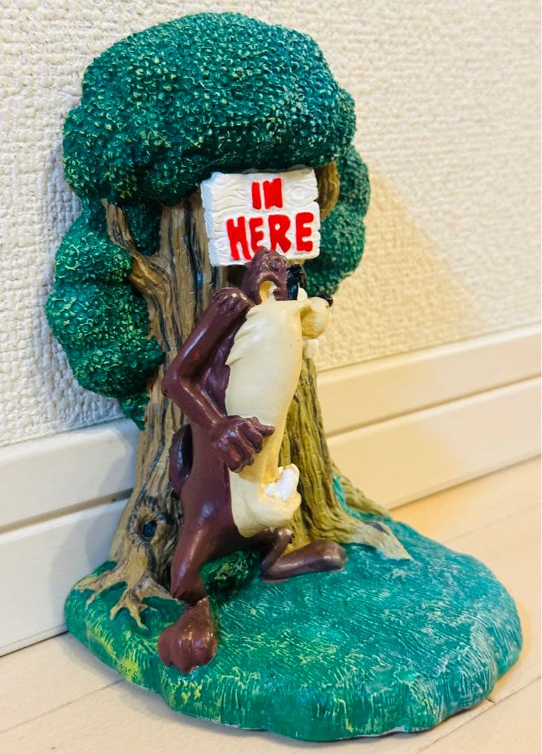 【LOONEY TUNES】ルーニー・テューンズ　バックスバニーブックスタンド