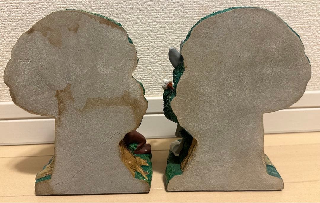 【LOONEY TUNES】ルーニー・テューンズ　バックスバニーブックスタンド