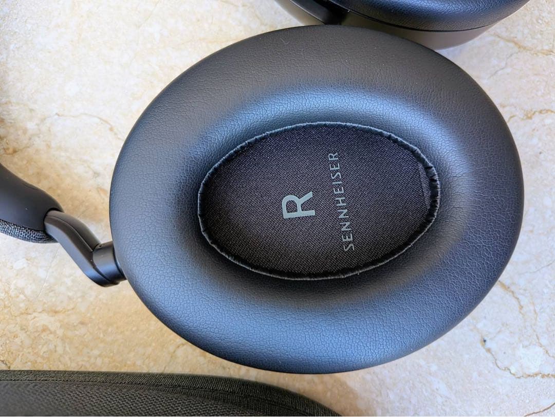 SENNHEISER MOMENTUM 4 Wirelessヘッドホン