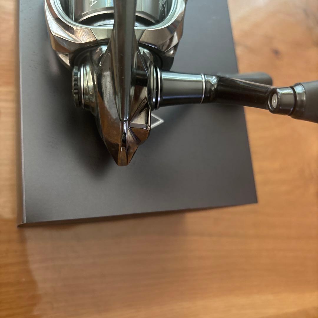 週末値下　22ステラ　シマノ　C3000SDHHG