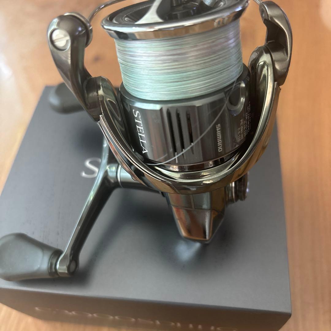 週末値下　22ステラ　シマノ　C3000SDHHG