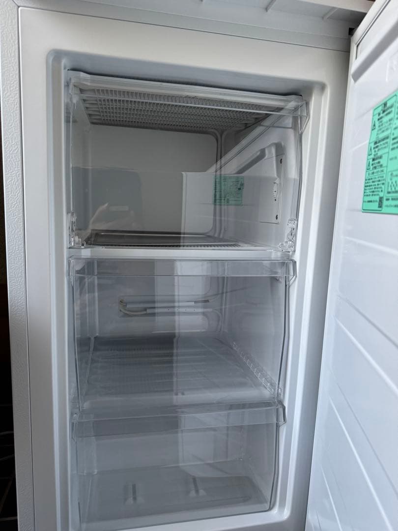 Hisense 冷凍庫 3段式 ホワイト