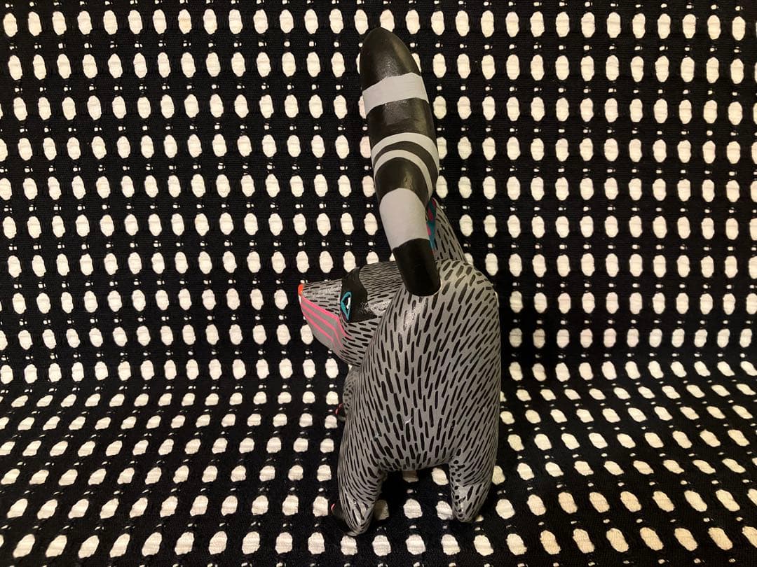 メキシコ オアハカ ウッドカービング アライグマ エドゥアルド・ヒメネス