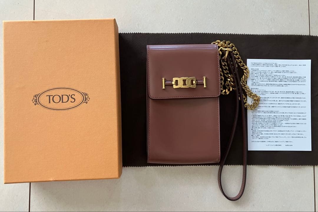 m*♡様 TOD'S トッズ スマホショルダーバッグ ブラウン