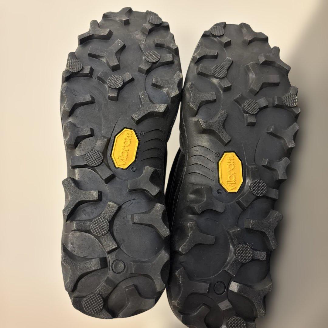 ZARA キルティング VIBRAM® ブーツ