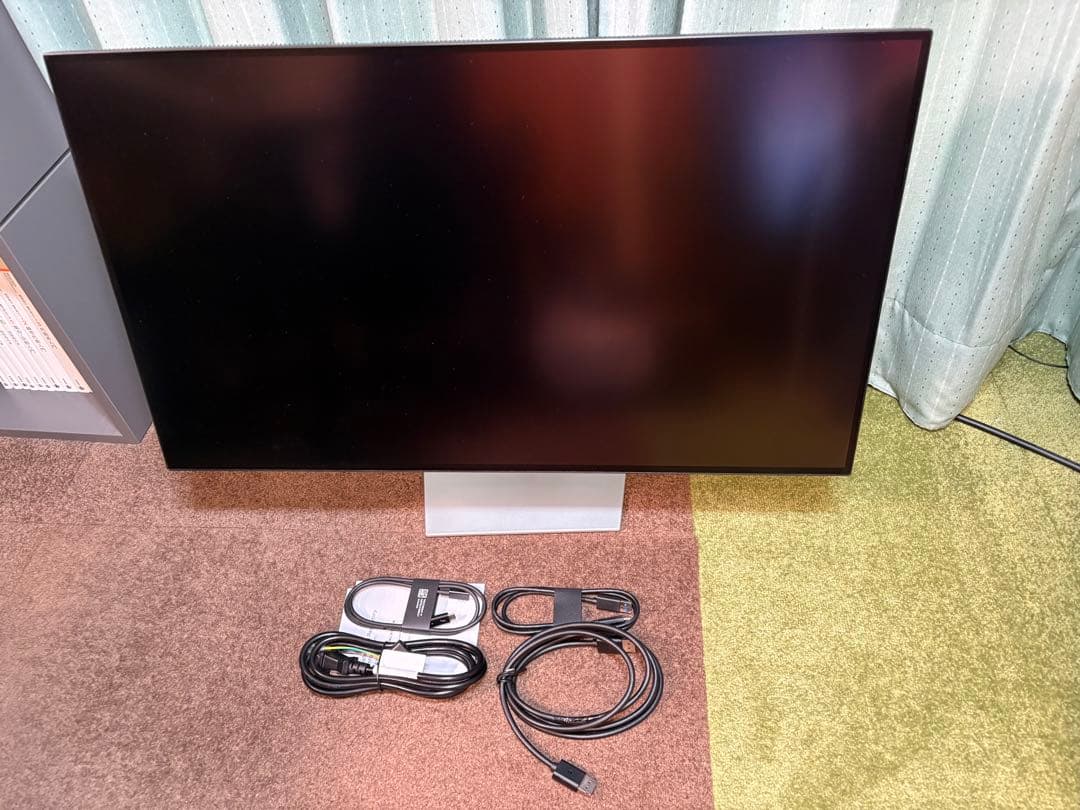 Dell デジタルハイエンド 32インチ 4K モニター U3225QE ①