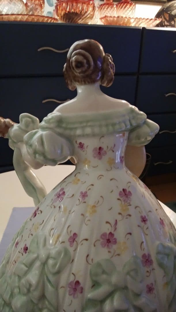 ヘレンド　HEREND　磁器人形　ハンガリー　置物