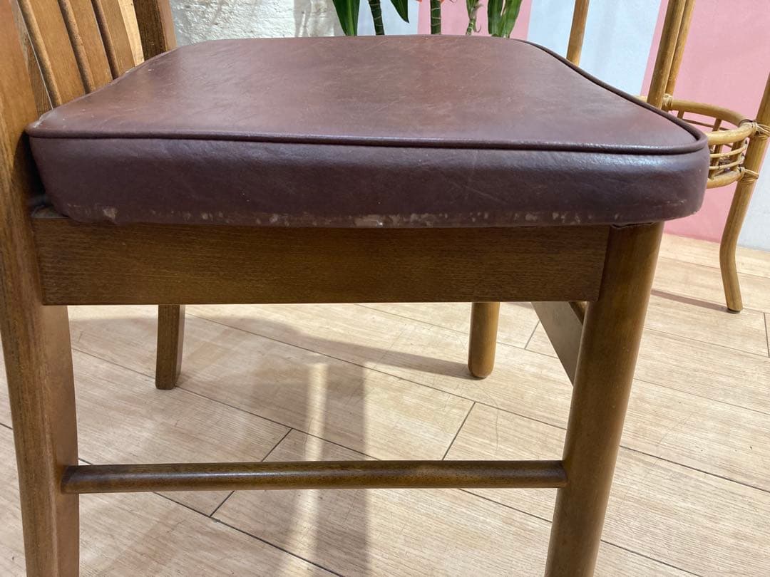 カリモク家具　ダイニングチェア　２脚セット