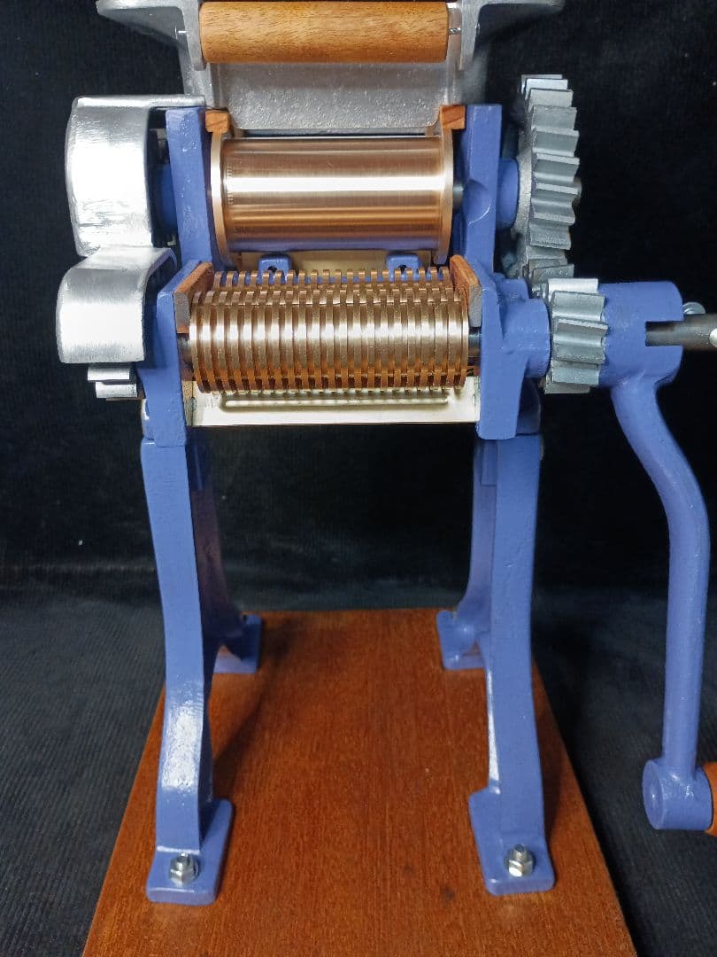 衛生的田中式製麺機　レストア済み