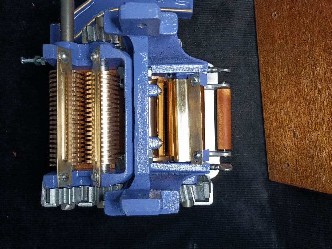 衛生的田中式製麺機　レストア済み