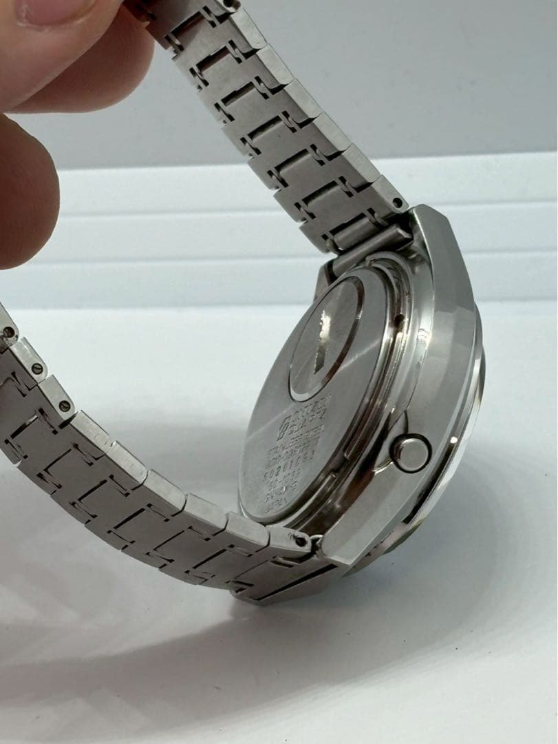 CITIZEN CRYSTRON LC 4-095616 デジタル腕時計