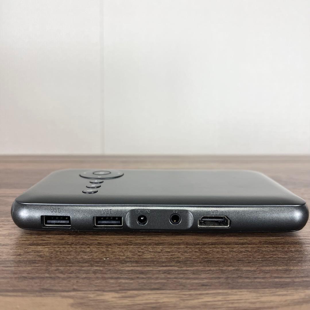 minyon様【美品】UENO-monoカベーニ モバイルプロジェクター T89