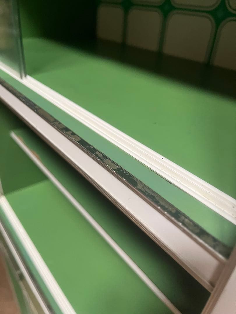 食器棚 緑 飾り棚 水屋 レトロポップ 昭和レトロインテリア 当時物