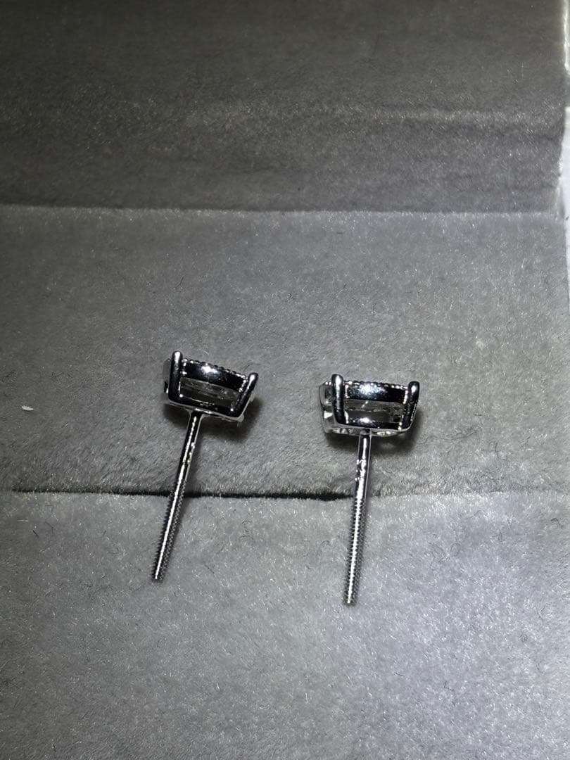 6mm モアサナイト 両耳スタッズピアス