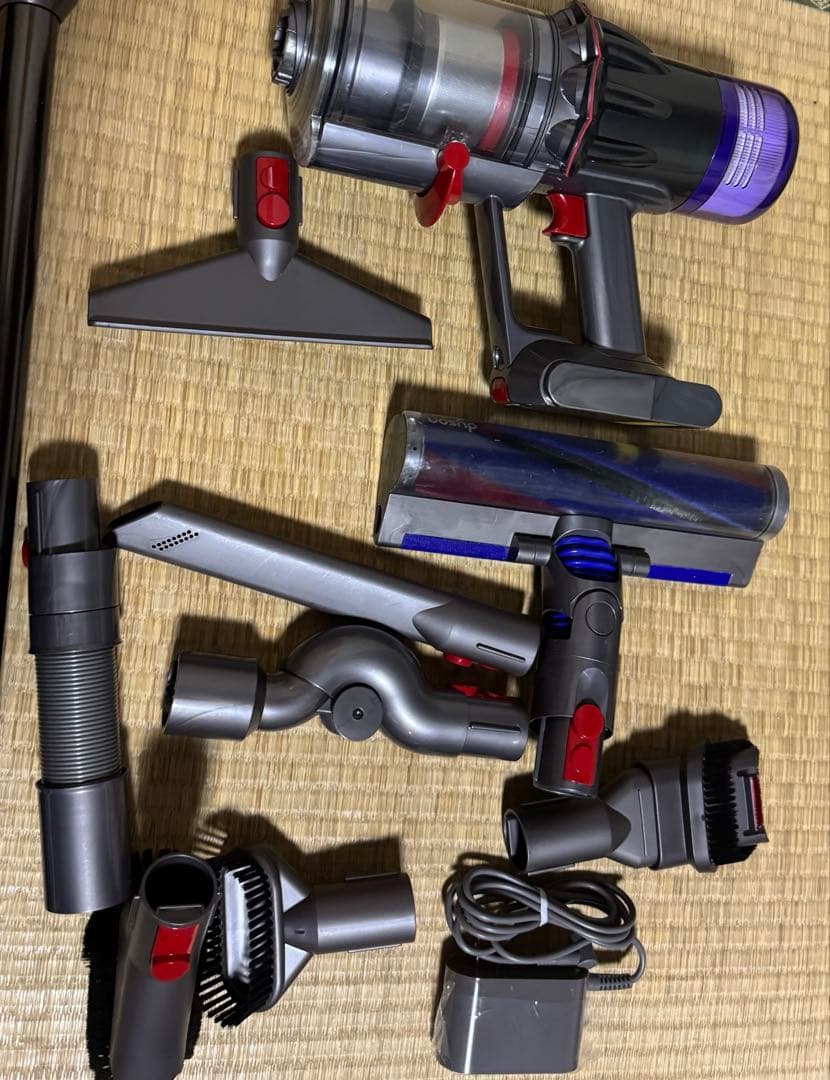 ダイソン Digital Slim Fluffy SV18