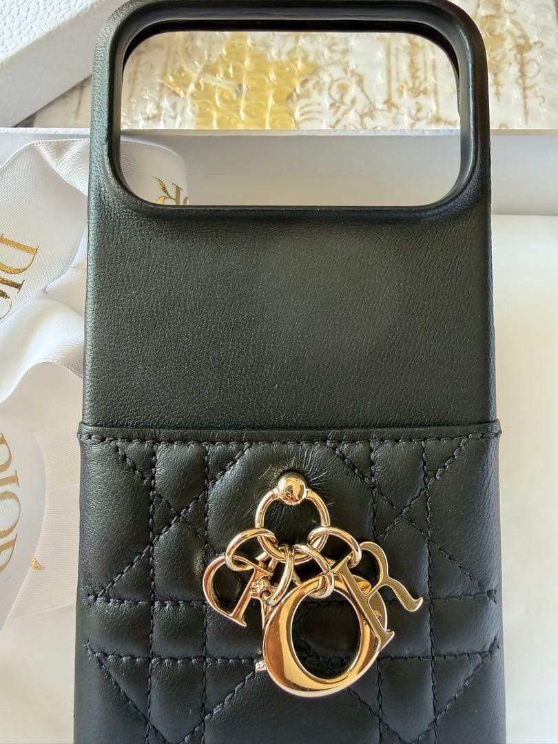 ディオール　iPhone17promaxケース✳︎未使用に近い