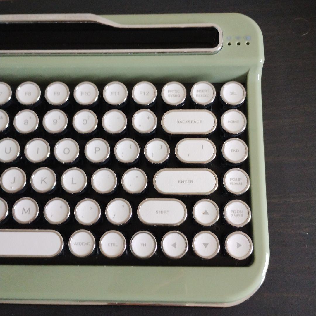 レトログリーンキーボード PENNA