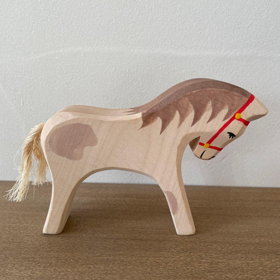 オストハイマー ポニー 赤い手綱の馬 木製ostheimer ドイツ製家族と動物